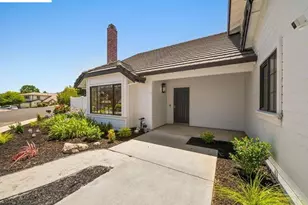 7966 Iglesia Dr, Dublin, CA 94568 - Photo 4