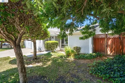 40130 Santa Teresa Cmn, Fremont, CA 94539 - Photo 2
