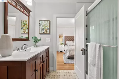 1639 Broadway, Alameda, CA 94501 - Photo 20