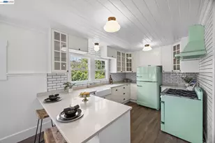 2521 Pleasant St, Oakland, CA 94602 - Photo 10