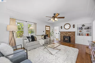 2521 Pleasant St, Oakland, CA 94602 - Photo 6