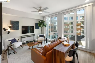 260 Brooklyn Basin Way #437, Oakland, CA 94606 - Photo 1