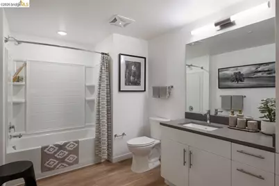 260 Brooklyn Basin Way #556, Oakland, CA 94606 - Photo 18