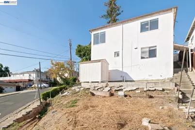 17005 Santa Fe St, Ashland, CA 94541 - Photo 38
