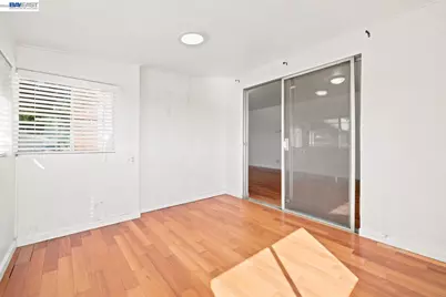 17005 Santa Fe St, Ashland, CA 94541 - Photo 10