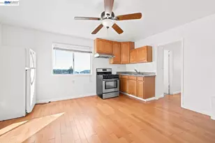 17005 Santa Fe St, Ashland, CA 94541 - Photo 28