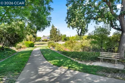 1641 Regent Dr, Brentwood, CA 94513 - Photo 36