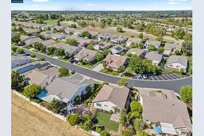 1641 Regent Dr, Brentwood, CA 94513 - Photo 34