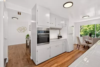 6138 Oakdale Ave, Oakland, CA 94605 - Photo 12