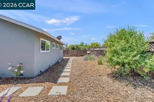 3573 Falcon Dr, Concord, CA 94520 - Photo 26