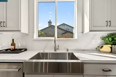 2201 Vandeleur Drive, Napa, CA 94558 - Photo 10