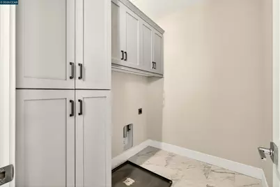2201 Vandeleur Drive, Napa, CA 94558 - Photo 32