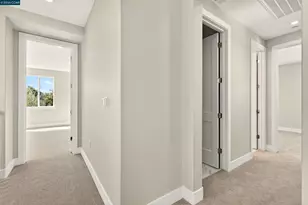 2201 Vandeleur Dr, Napa, CA 94558 - Photo 30
