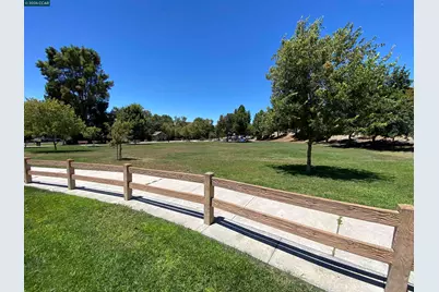 209 Hidden Creek Ct, Martinez, CA 94553 - Photo 18
