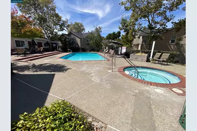 209 Hidden Creek Ct, Martinez, CA 94553 - Photo 16