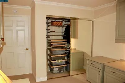 2100 Skycrest Drive #10, Walnut Creek, CA 94595 - Photo 22