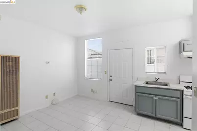 3302 California St, Berkeley, CA 94703 - Photo 10