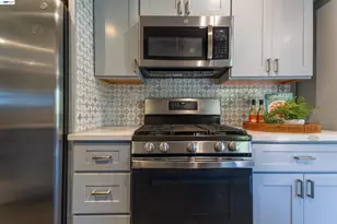 16004 Wellington Way, Castro Valley, CA 94578 - Photo 12
