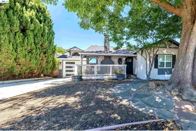 16004 Wellington Way, Castro Valley, CA 94578 - Photo 2