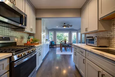 16004 Wellington Way, Castro Valley, CA 94578 - Photo 16