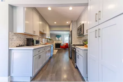 16004 Wellington Way, Castro Valley, CA 94578 - Photo 10