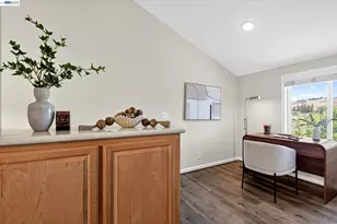 27787 Vasona Ct, Hayward, CA 94544 - Photo 24
