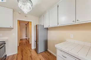 121 Buckingham Dr, Santa Clara, CA 95051 - Photo 14