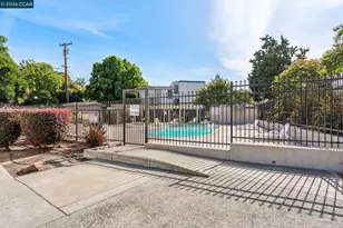 2035 Sierra Rd, Concord, CA 94518 - Photo 26
