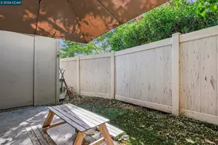 2035 Sierra Rd, Concord, CA 94518 - Photo 24