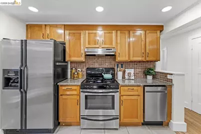 2725 Prince St. #10, Berkeley, CA 94705 - Photo 8