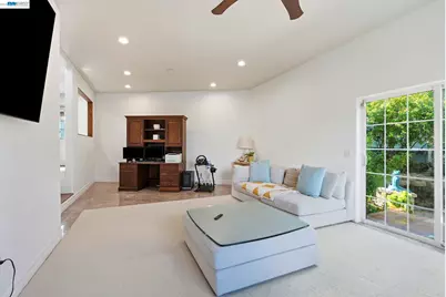 24025 2nd St, Hayward, CA 94541 - Photo 16