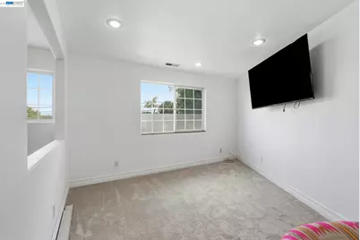 24025 2nd St, Hayward, CA 94541 - Photo 26