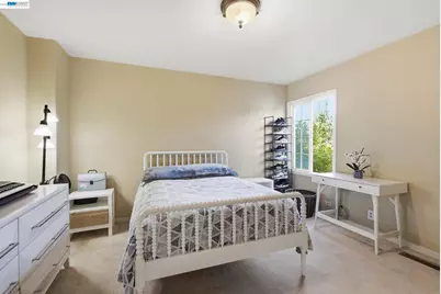 24025 2nd St, Hayward, CA 94541 - Photo 34