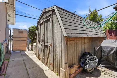 9034 Birch St, Oakland, CA 94603 - Photo 46
