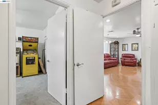 9034 Birch St, Oakland, CA 94603 - Photo 20