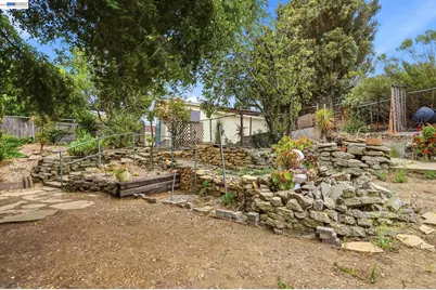 92 Welle Rd, Crockett, CA 94525 - Photo 42