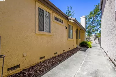 240 Seabury St., Suisun City, CA 94585 - Photo 12