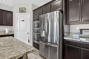 1787 Branson Ct, Lathrop, CA 95330 - Photo 10