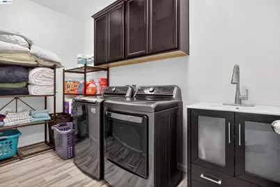 1787 Branson Court, Lathrop, CA 95330 - Photo 20