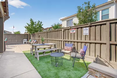 1787 Branson Court, Lathrop, CA 95330 - Photo 40