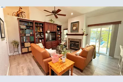406 Stanford St, Vacaville, CA 95687 - Photo 6