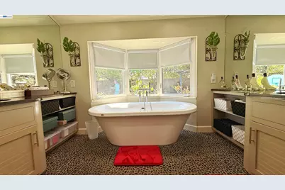 406 Stanford St, Vacaville, CA 95687 - Photo 8