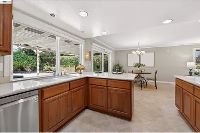 2360 Hampton Rd, Livermore, CA 94550 - Photo 18
