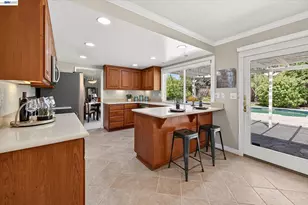 2360 Hampton Rd, Livermore, CA 94550 - Photo 14