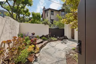 2558 Hilgard Ave, Berkeley, CA 94709 - Photo 2