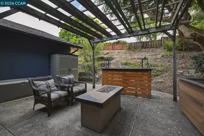 917 Hamilton Dr, Pleasant Hill, CA 94523 - Photo 40