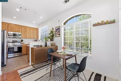 7674 Tuscany Dr, Dublin, CA 94568 - Photo 2