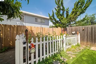3229 MacArthur Blvd, Oakland, CA 94602 - Photo 22