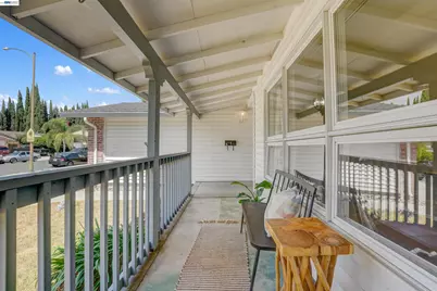 380 Springpark Cir, San Jose, CA 95136 - Photo 4