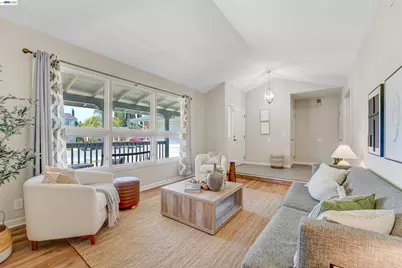 380 Springpark Cir, San Jose, CA 95136 - Photo 6